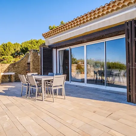 Roba Capeu Villa